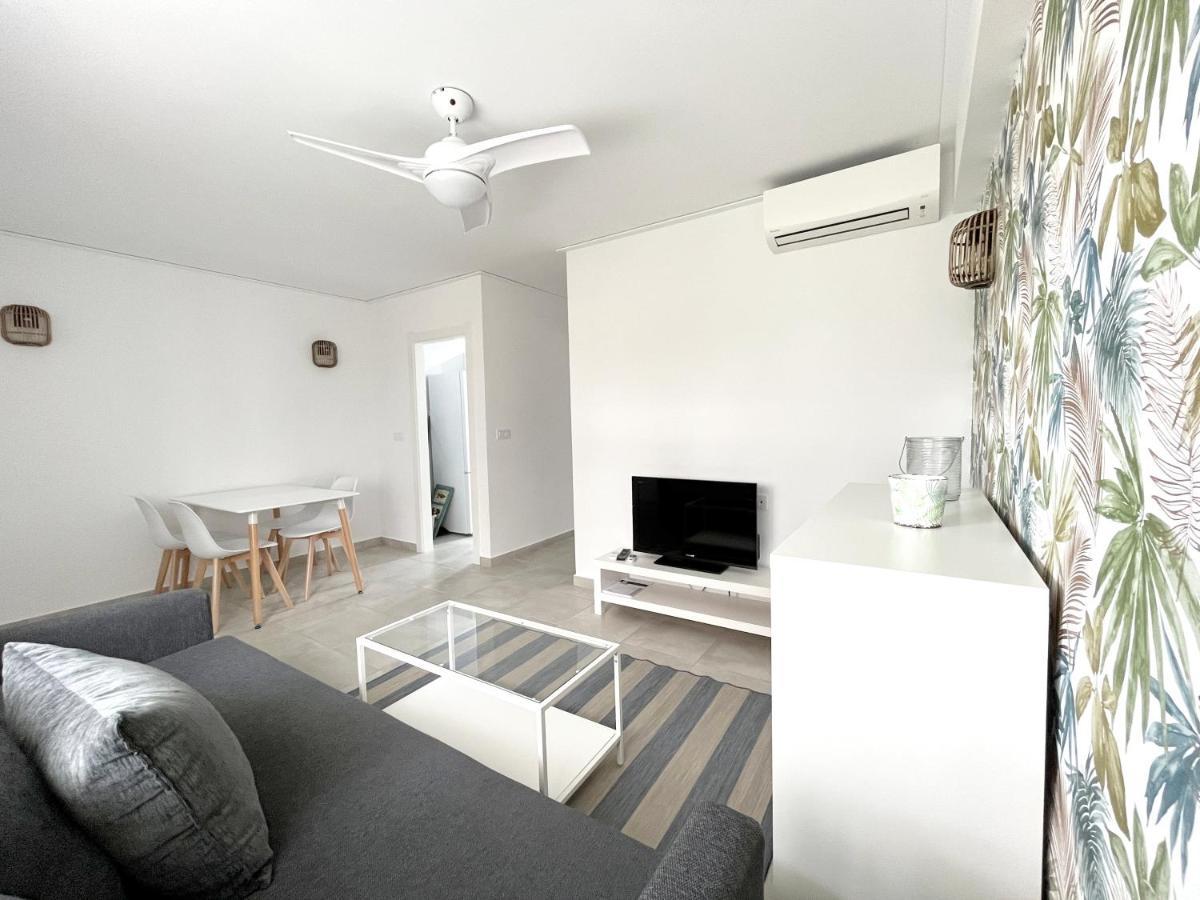 Apartament Holiday Beach Apartment *